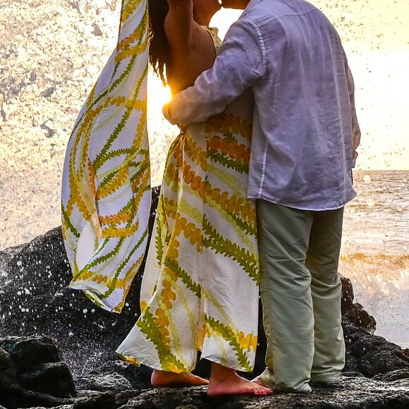 lexbreezy Hawaiian Iolani pikake lei mau loa halter dress - Picture 8 of 10